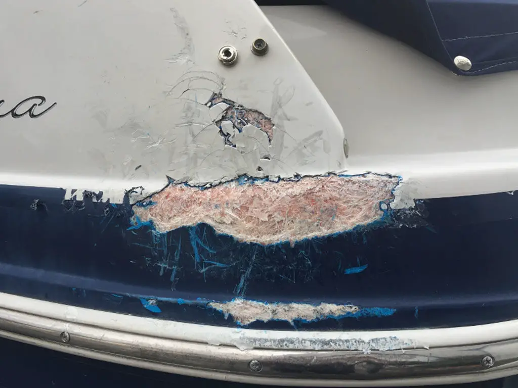 Comment réparer votre bateau en fibre de verre ?
