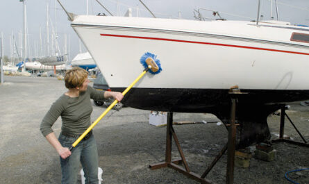 Comment nettoyer votre bateau en polyester ?